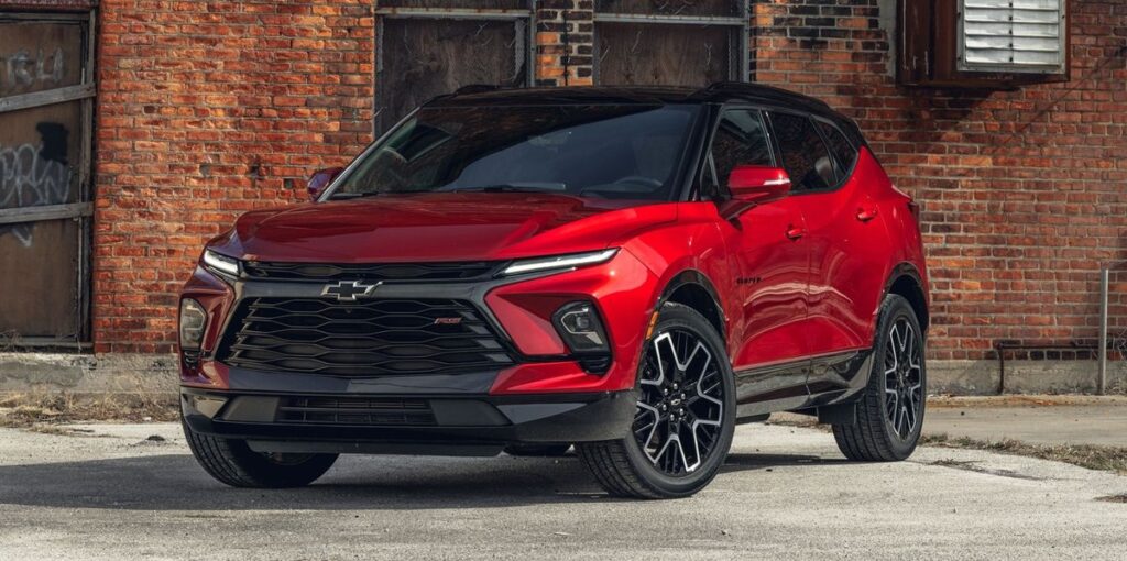 What makes the 2024 Chevrolet Blazer a Great Commuting Car?
